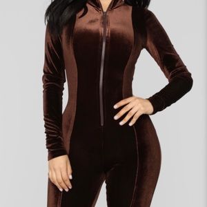 Fashion Nova Chocolate Dream Velvet Jumpsuit 🐻